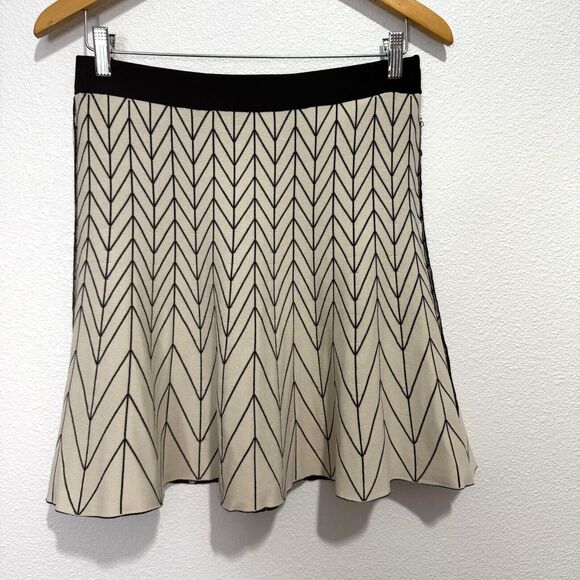 Studio M Women's Y2K 2000 Elastic Waist Black and White Reversible Skirt  Small - Picture 7 of 16